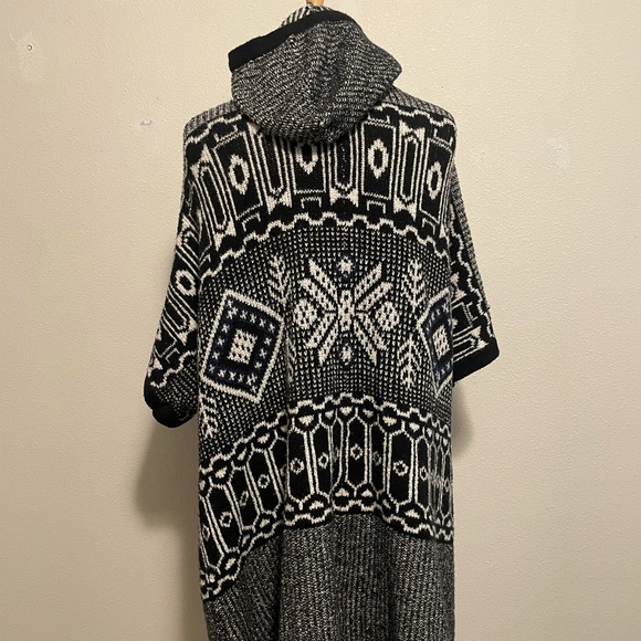 American Eagle open front Poncho Sweater one Size Grey fringe western soft - Picture 5 of 8
